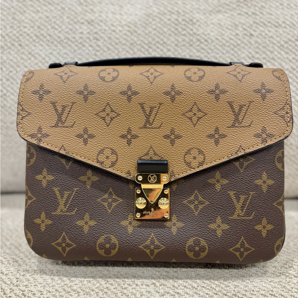 Authentic Louis Vuitton Brown Métis Monogram Crossbody Bag with Gold Clasp